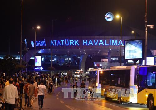 Blutige Bombenanschläge am Flughafen von Istanbul
